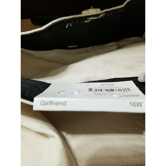 NWT - Sonoma Women's Beige Girlfriend Jeans 5 Pockets High Rise Size 16W - Picture 3 of 8